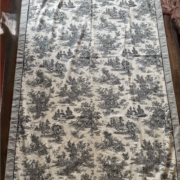 Waverly Garden Room Black and White Toile Print Tablecloth - Picture 3 of 10